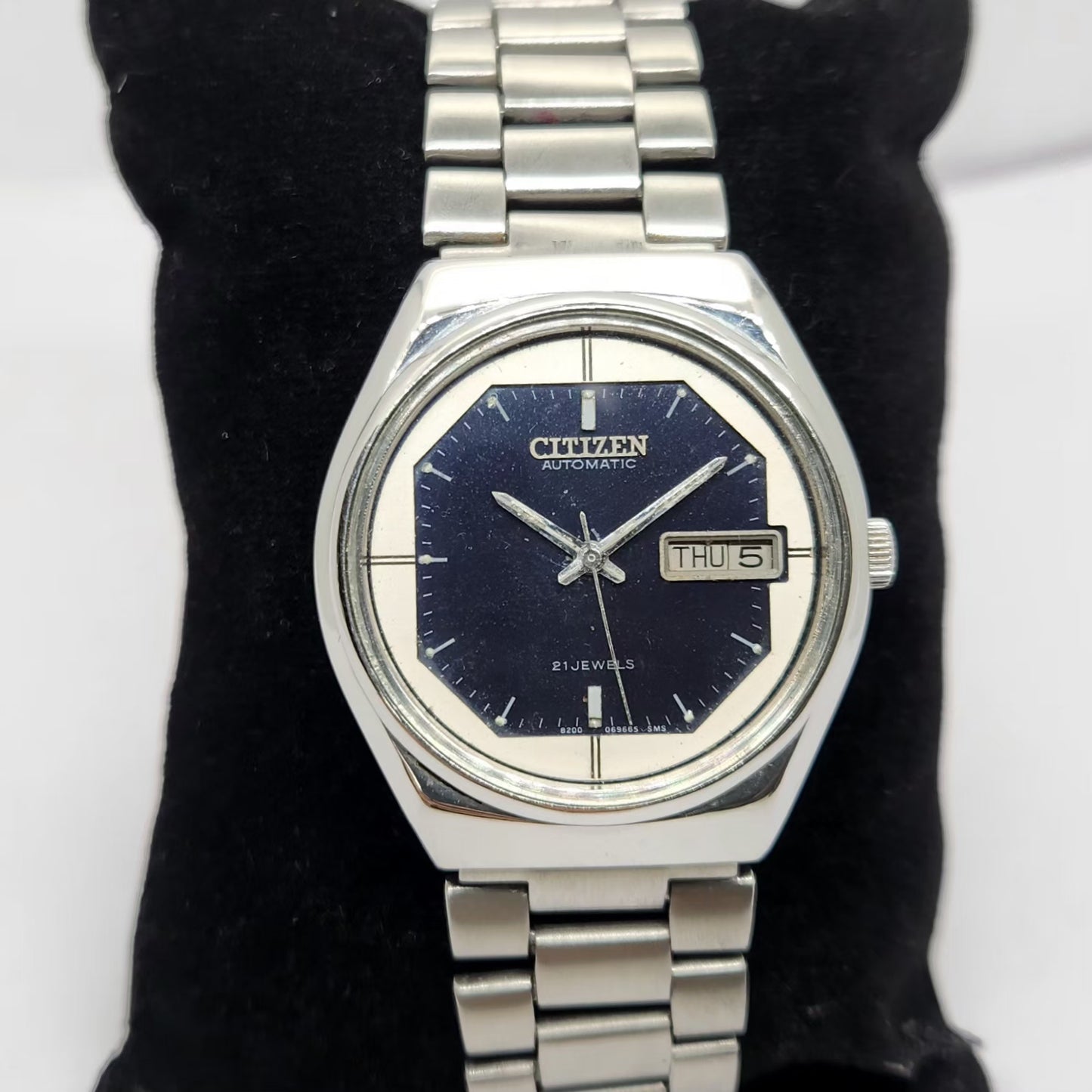 Vintage 1980 Original Citizen Automatic 8200 Blue Face 34MM Case Day-Date Japanese Men's Wrist Watch CT21