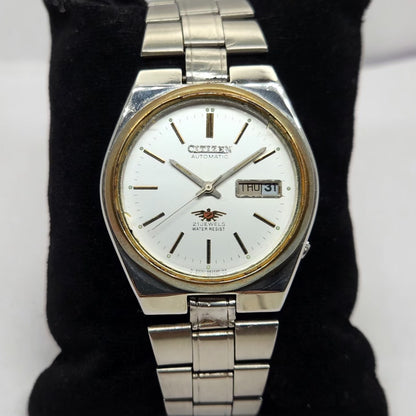 Vintage 1980 Original Citizen Automatic 8200 White Face 35MM case Day-Date Japanese Men's Wrist Watch CT23
