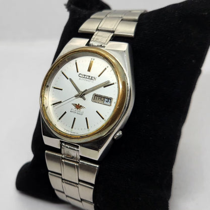 Vintage 1980 Original Citizen Automatic 8200 White Face 35MM case Day-Date Japanese Men's Wrist Watch CT23