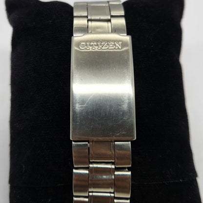 Vintage 1980 Original Citizen Automatic 8200 White Face 35MM case Day-Date Japanese Men's Wrist Watch CT23