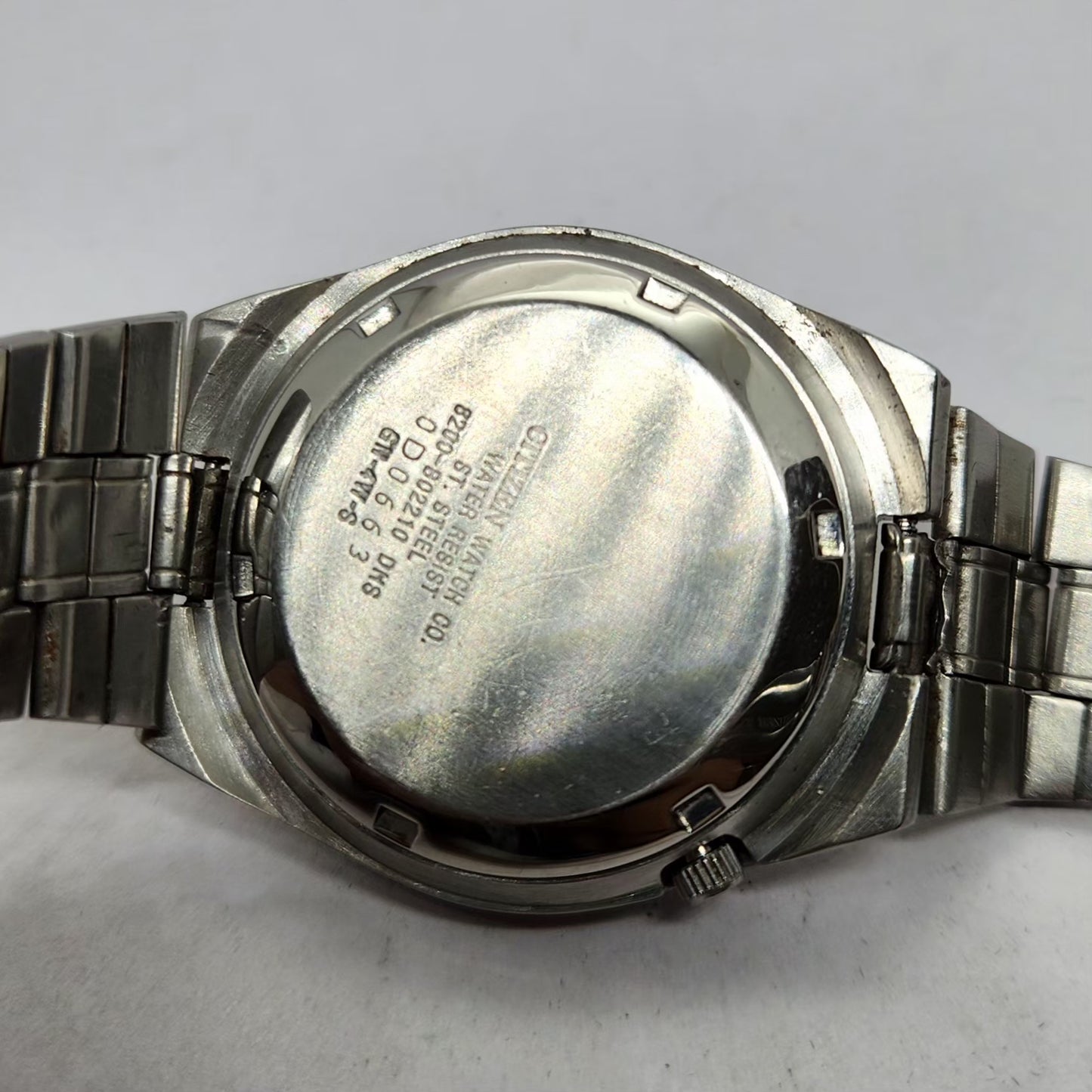 Vintage 1980 Original Citizen Automatic 8200 White Face 35MM case Day-Date Japanese Men's Wrist Watch CT23