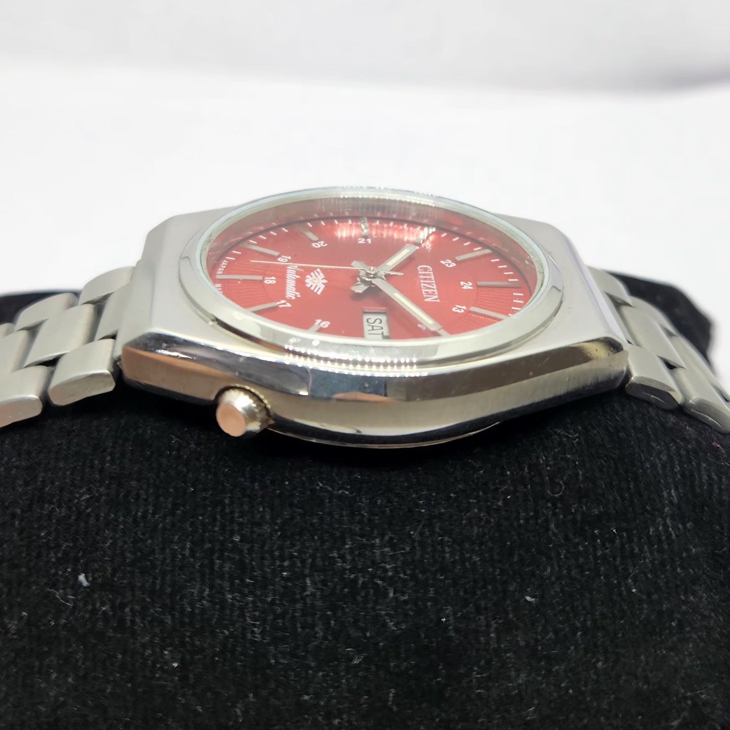 Vintage 1982 Citizen Automatic 8200 Red Face 35MM Case Day-Date New Dial Men's Wrist Watch CT24