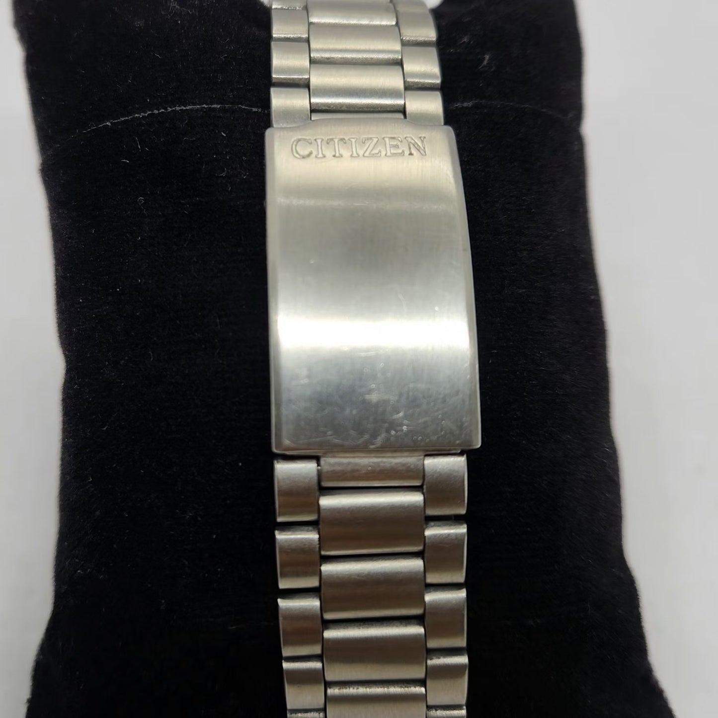 Vintage 1982 Citizen Automatic 8200 Red Face 35MM Case Day-Date New Dial Men's Wrist Watch CT24