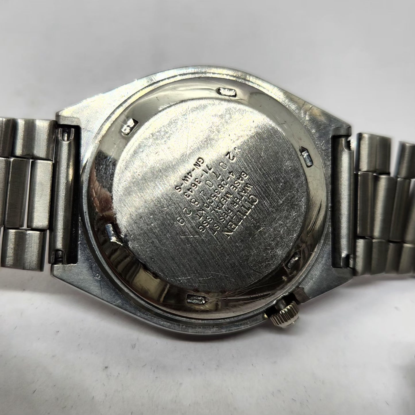 Vintage 1982 Citizen Automatic 8200 Red Face 35MM Case Day-Date New Dial Men's Wrist Watch CT24