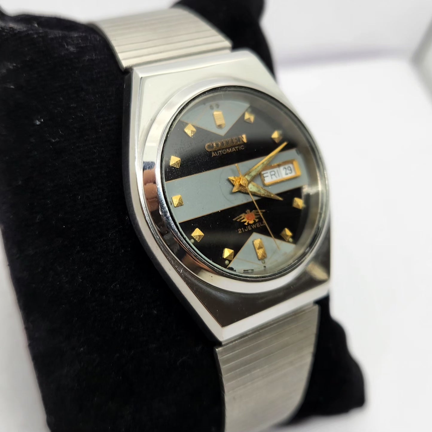 Vintage 1974 Original Citizen Automatic 8200 Black Face 33MM case Day-Date Japanese Men's Wrist Watch CT25
