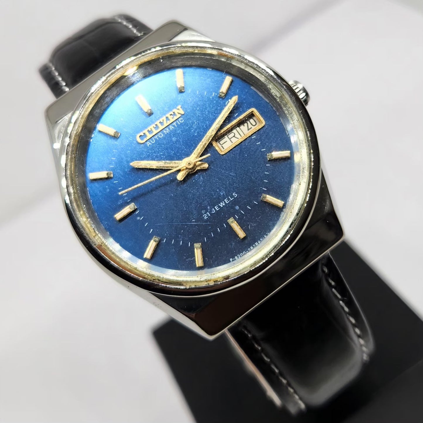 Vintage 1981 Original Citizen Automatic 8200 Blue Face 36MM Case Day-Date Japanese Men's Wrist Watch CT30