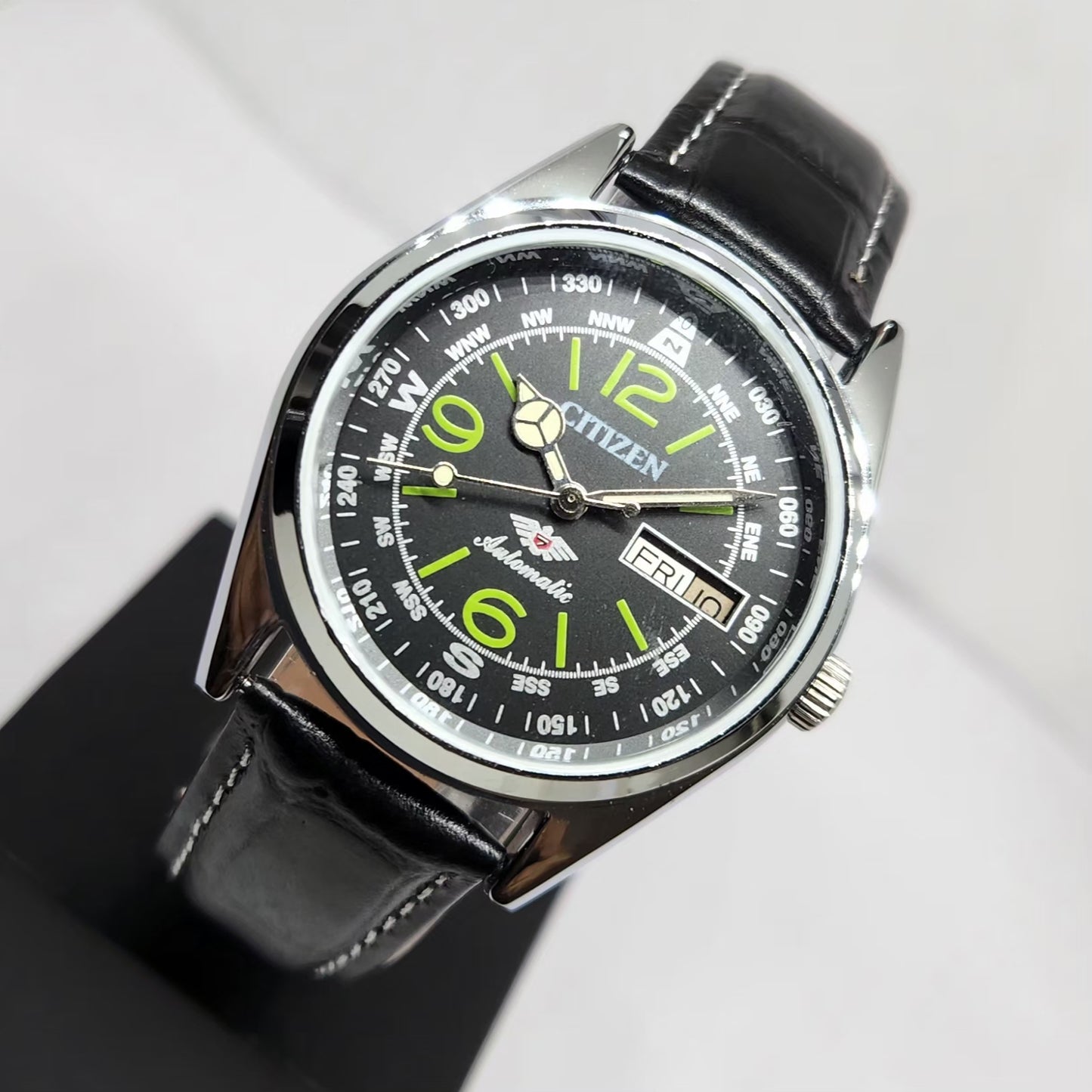 Vintage Mod Citizen 8200 Automatic 21 Jewels Black Face 36MM Case  Day-Date Men's Wrist Watch CT31