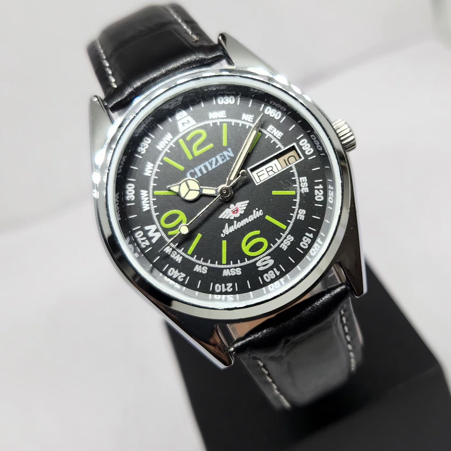 Vintage Mod Citizen 8200 Automatic 21 Jewels Black Face 36MM Case  Day-Date Men's Wrist Watch CT31