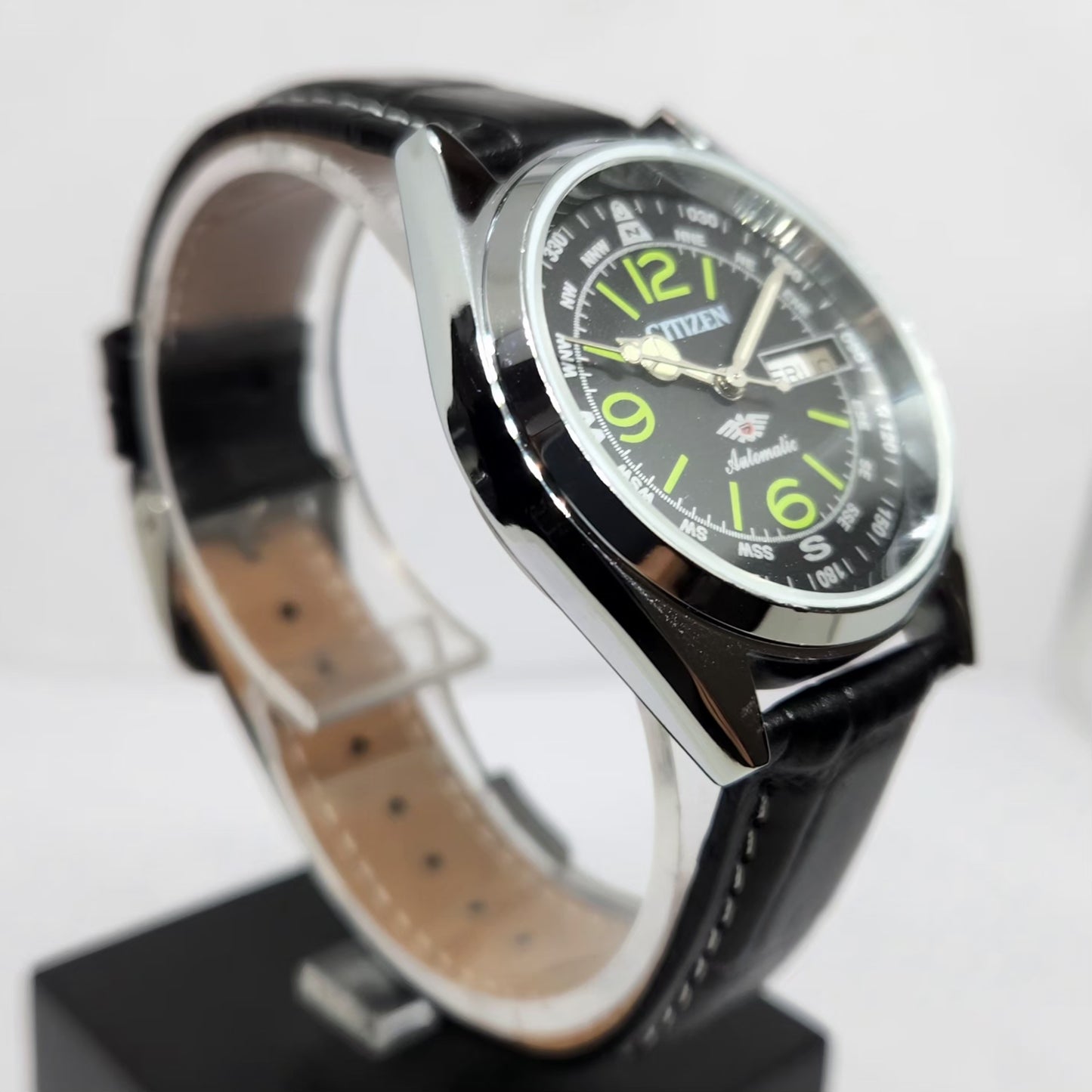 Vintage Mod Citizen 8200 Automatic 21 Jewels Black Face 36MM Case  Day-Date Men's Wrist Watch CT31