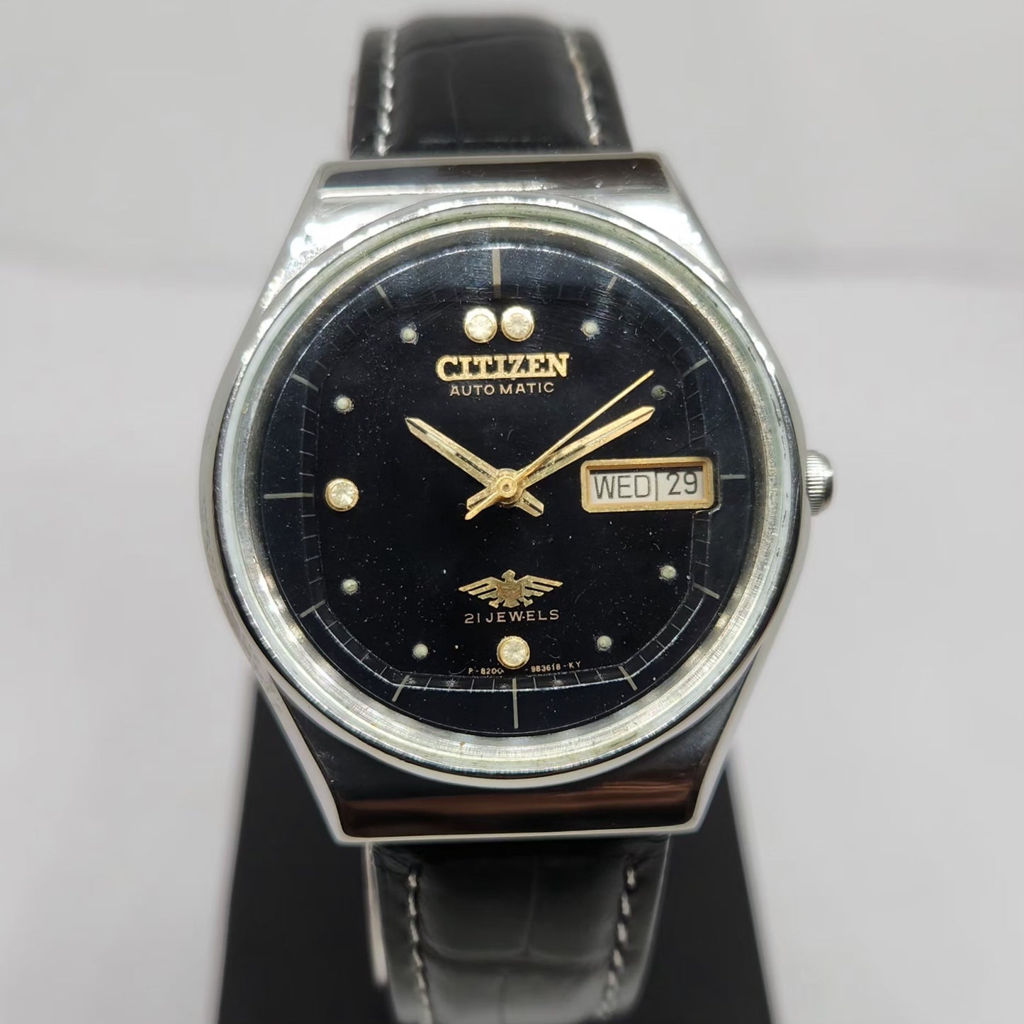 Vintage 1980 Original Citizen Automatic 8200 Black Face 36MM Case Day-Date Japanese Men's Wrist Watch CT32