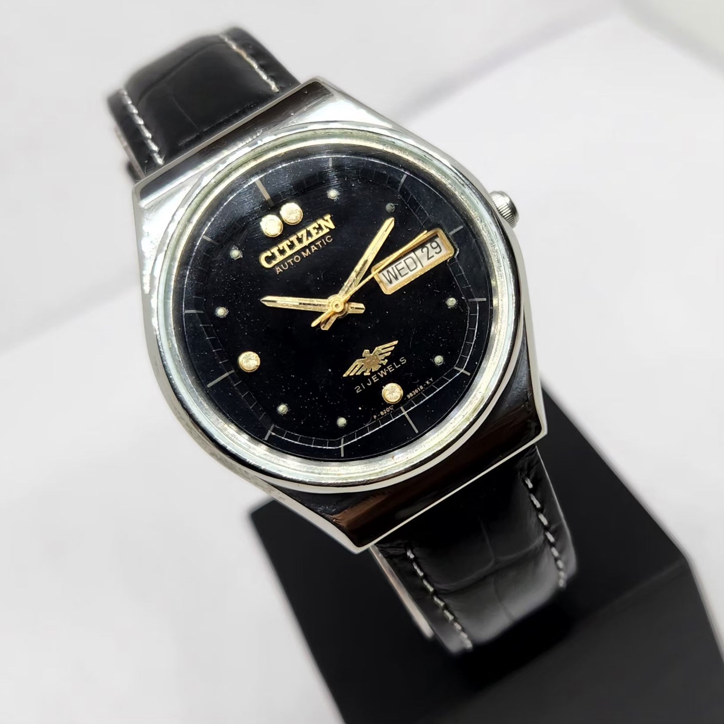 Vintage 1980 Original Citizen Automatic 8200 Black Face 36MM Case Day-Date Japanese Men's Wrist Watch CT32