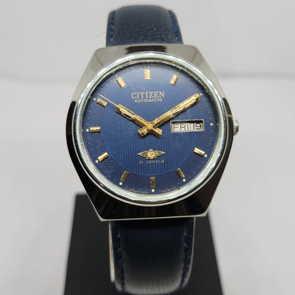 Vintage 1982 Original Citizen Automatic 8200 Blue Face 35MM Case Day-Date Japanese Men's Wrist Watch CT36