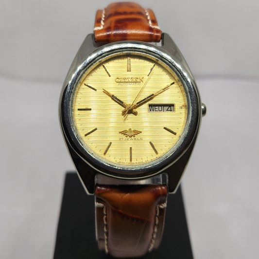 Vintage 1976 Original Citizen Automatic 8200 Gold Face 37MM Case Day-Date Japanese Men's Wrist Watch CT39