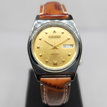 Vintage 1974 Original Citizen Automatic 8200 Gold Face 33MM Case Day-Date Japanese Men's Wrist Watch CT41
