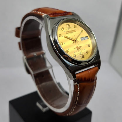 Vintage 1974 Original Citizen Automatic 8200 Gold Face 33MM Case Day-Date Japanese Men's Wrist Watch CT41