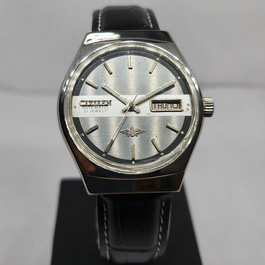 Vintage 1983 Original Citizen Automatic 8200 Silver Face 35MM Case Day-Date Japanese Men's Wrist Watch CT42