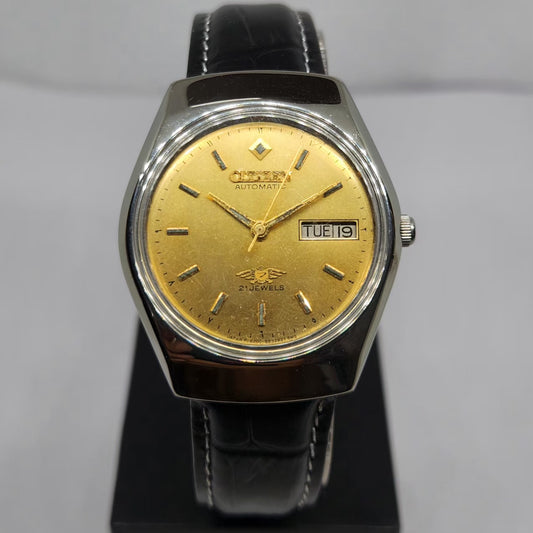 Vintage 1983 Original Citizen Automatic 8200 Gold Face 34MM Case Day-Date Japanese Men's Wrist Watch CT45