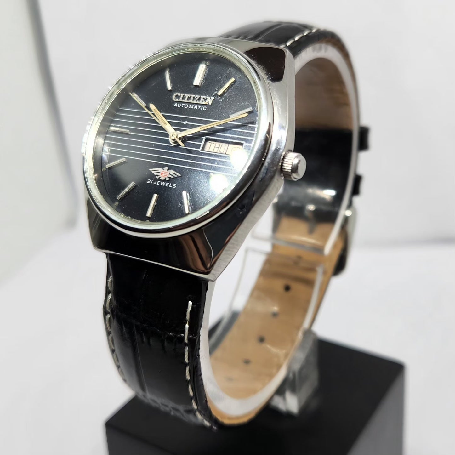 Vintage 1976 Original Citizen Automatic 8200 Black Face 35MM Case Day-Date Japanese Men's Wrist Watch CT45