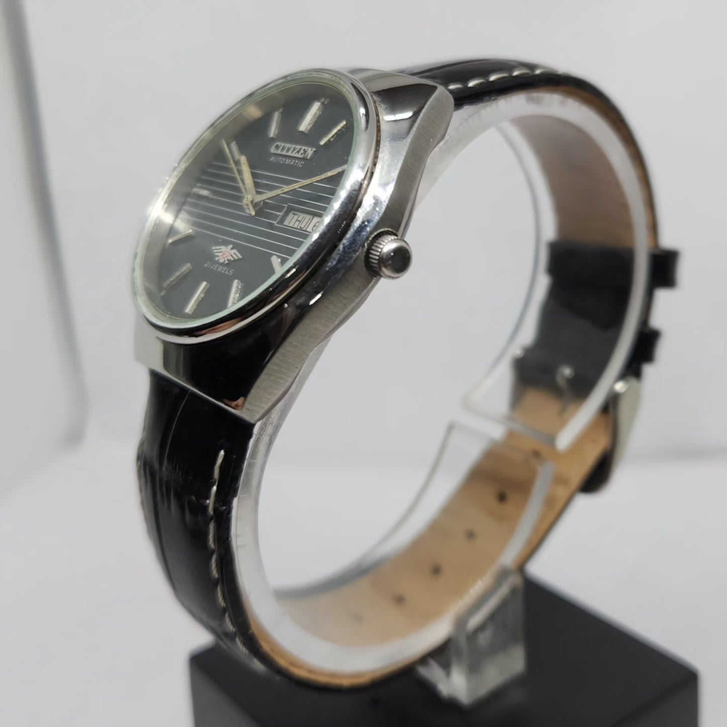 Vintage 1976 Original Citizen Automatic 8200 Black Face 35MM Case Day-Date Japanese Men's Wrist Watch CT45