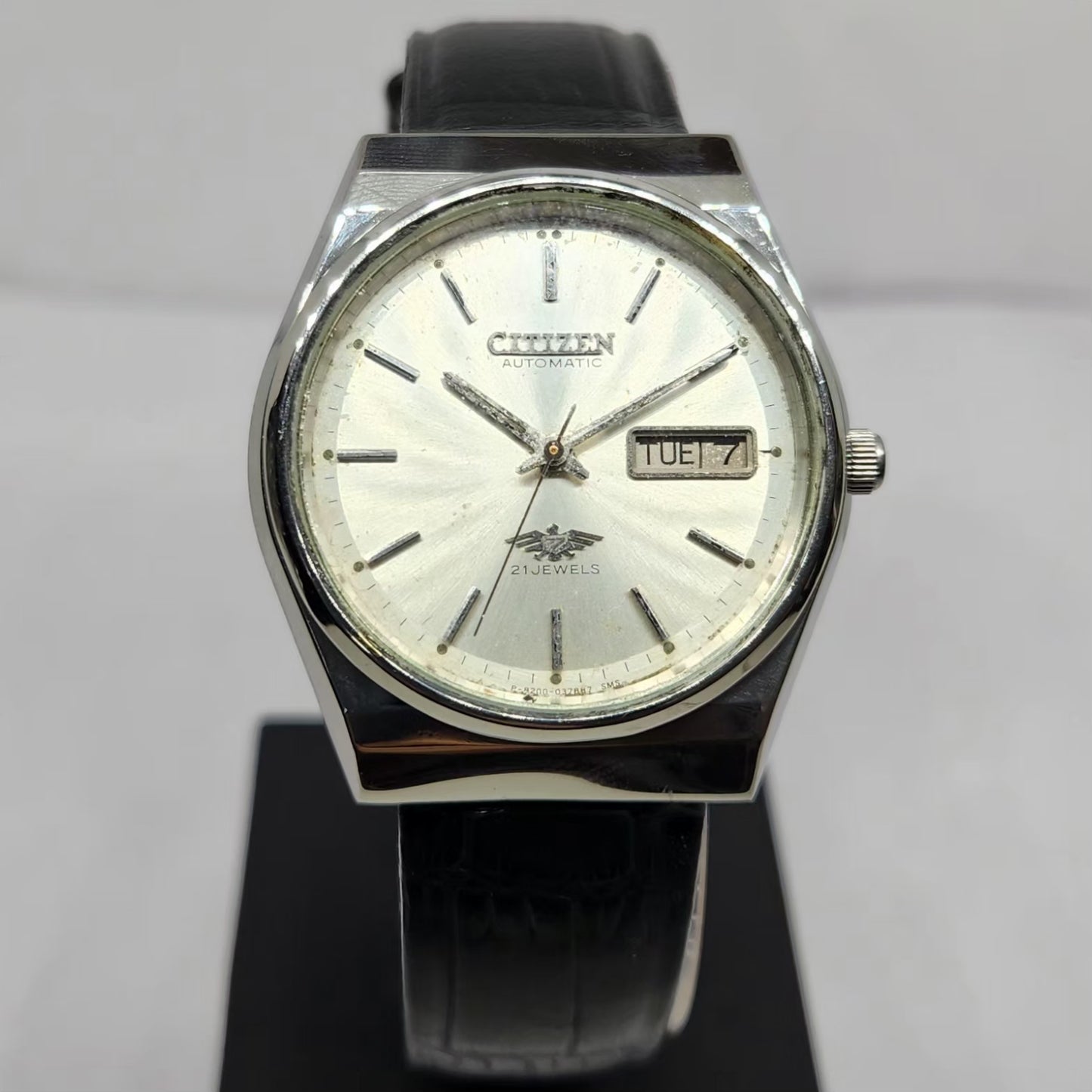 Vintage 1979 Original Citizen Automatic 8200 Silver Face 36MM Case Day-Date Japanese Men's Wrist Watch CT49