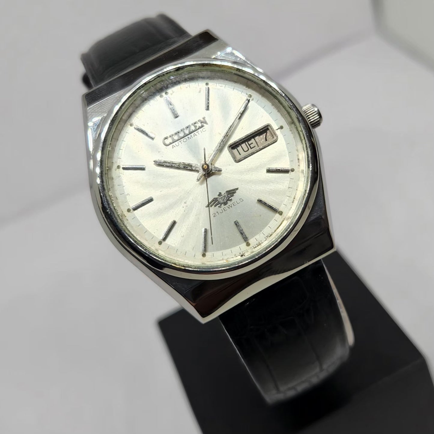 Vintage 1979 Original Citizen Automatic 8200 Silver Face 36MM Case Day-Date Japanese Men's Wrist Watch CT49