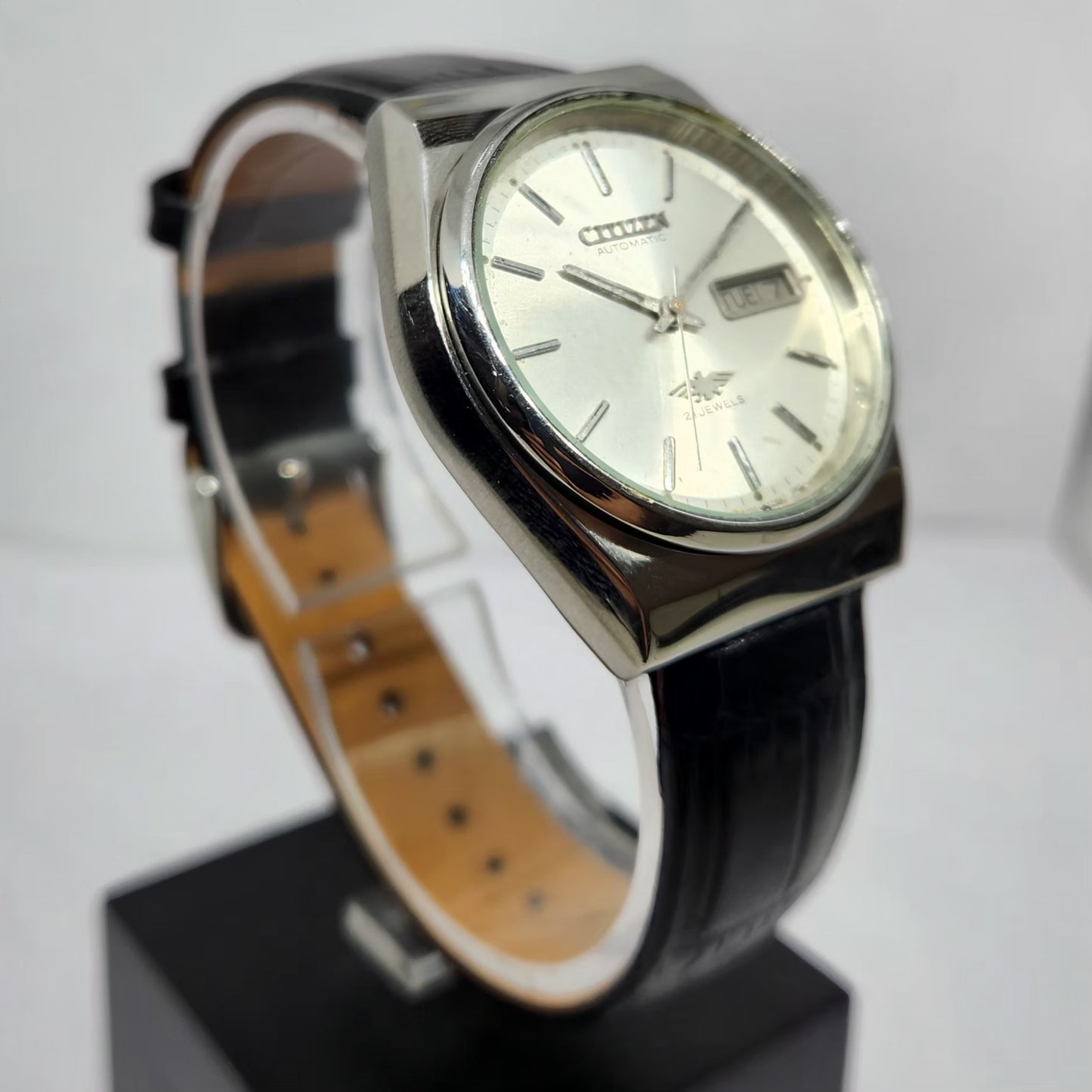 Vintage 1979 Original Citizen Automatic 8200 Silver Face 36MM Case Day-Date Japanese Men's Wrist Watch CT49
