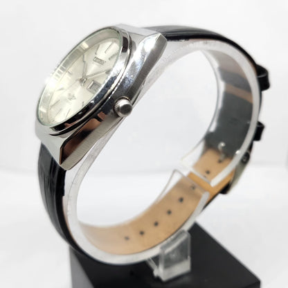 Vintage 1979 Original Citizen Automatic 8200 Silver Face 36MM Case Day-Date Japanese Men's Wrist Watch CT49