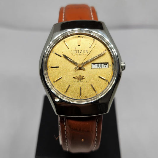 Vintage 1982 Original Citizen Automatic 8200 Blue Face 34MM Case Day-Date Japanese Men's Wrist Watch CT50