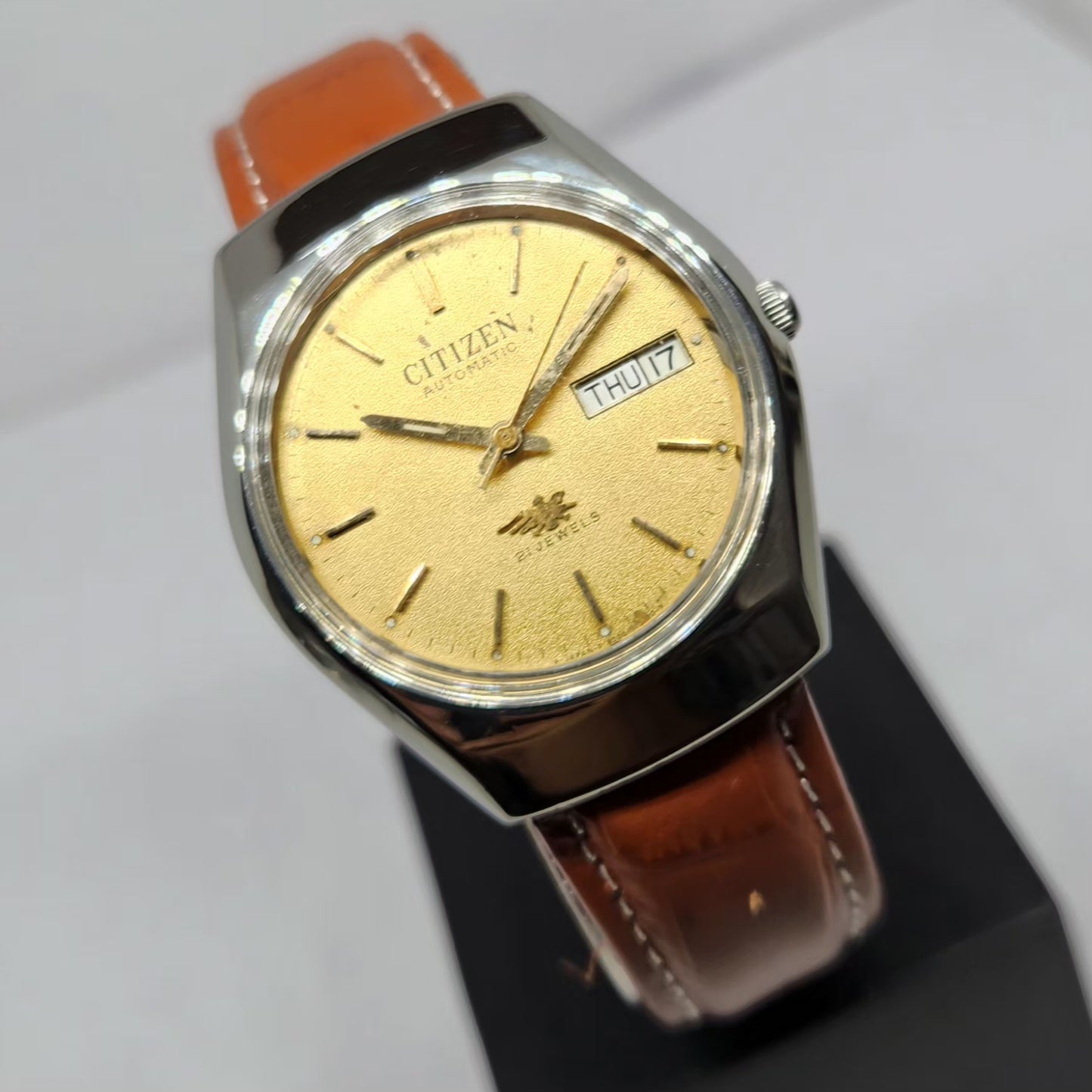 Vintage 1982 Original Citizen Automatic 8200 Blue Face 34MM Case Day-Date Japanese Men's Wrist Watch CT50