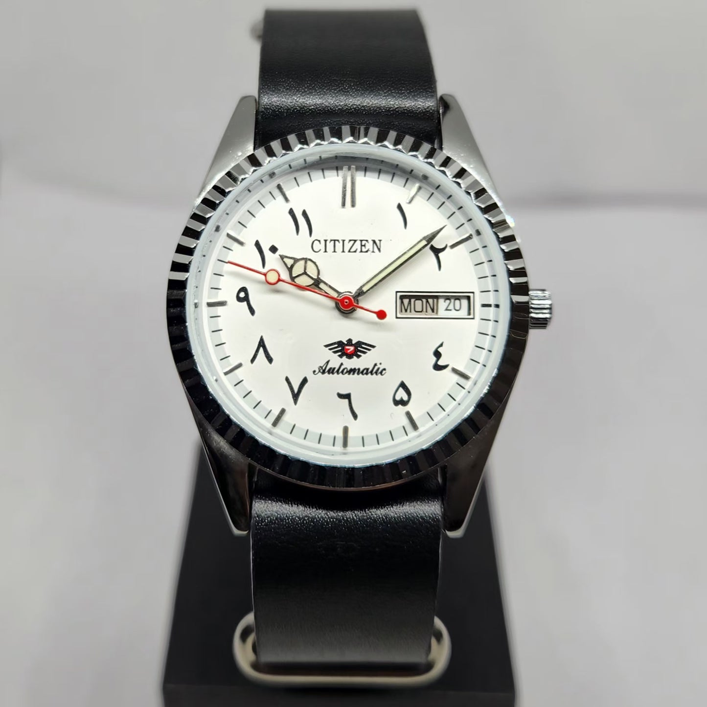 Vintage Mod Citizen Arabic 8200 Automatic Fluted Bazel White Face 35MM Case Day-Date Men's Wrist Watch CT51
