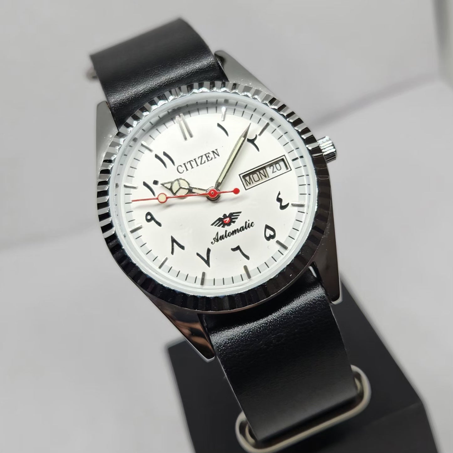 Vintage Mod Citizen Arabic 8200 Automatic Fluted Bazel White Face 35MM Case Day-Date Men's Wrist Watch CT51