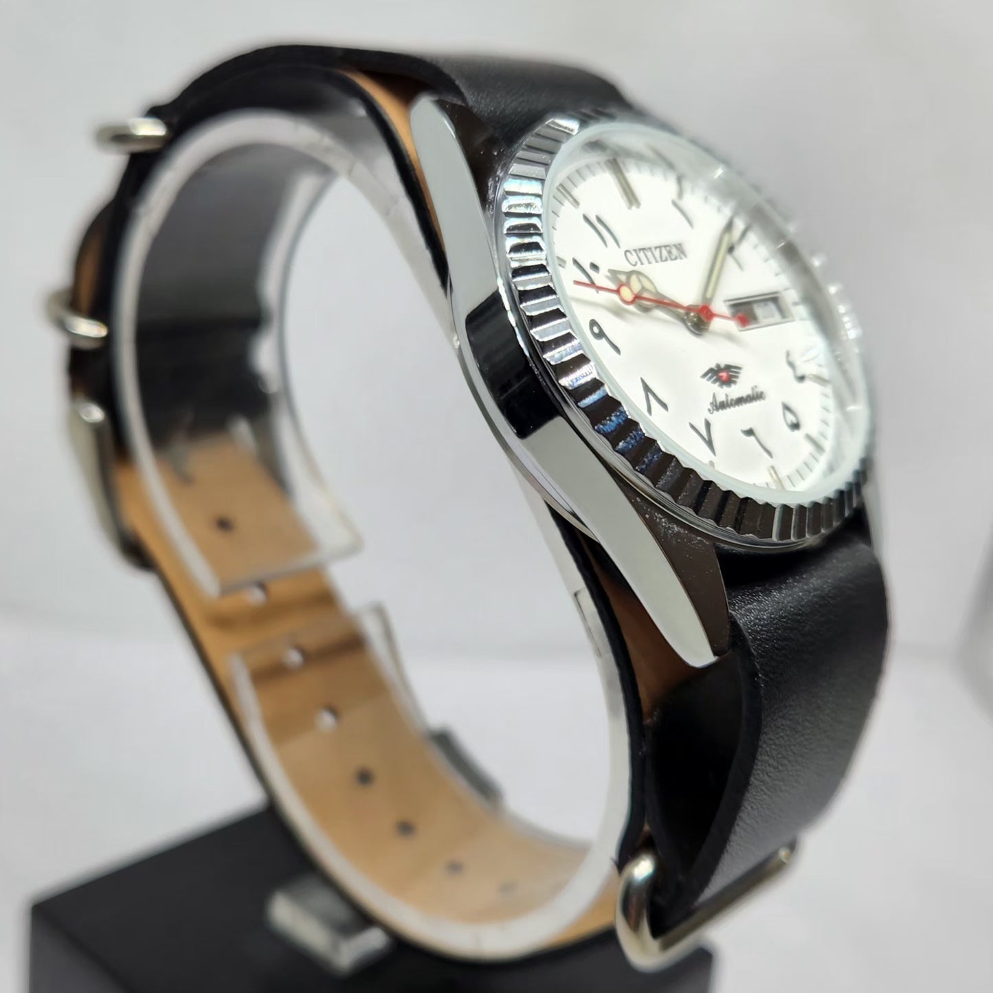 Vintage Mod Citizen Arabic 8200 Automatic Fluted Bazel White Face 35MM Case Day-Date Men's Wrist Watch CT51
