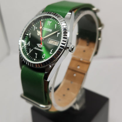 Vintage Mod Citizen Arabic 8200 Automatic Fluted Bazel Green Face 35MM Case Day-Date Men's Wrist Watch CT52