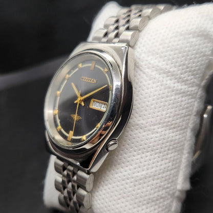 Vintage 1976 Original Citizen Automatic 8200 Black Face 35MM case Day-Date Japanese Men's Wrist Watch CT56