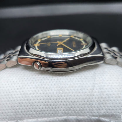 Vintage 1976 Original Citizen Automatic 8200 Black Face 35MM case Day-Date Japanese Men's Wrist Watch CT56