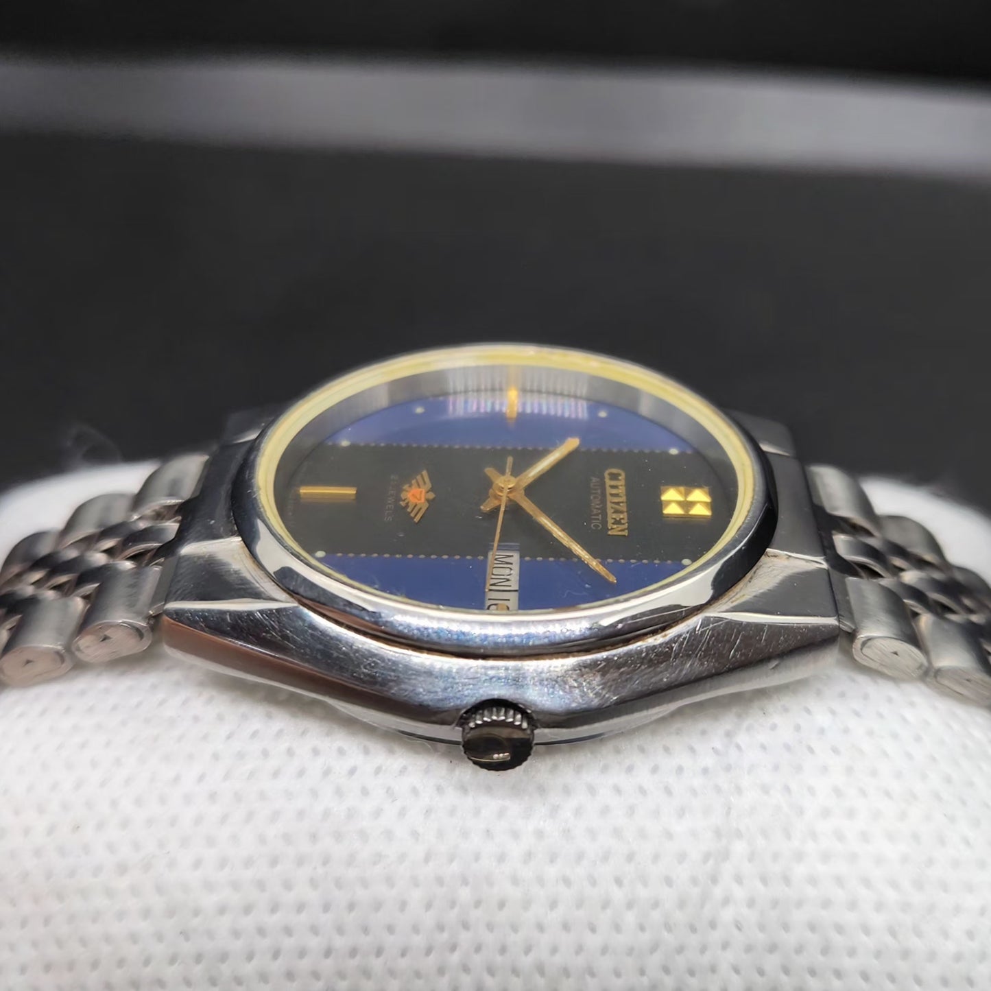 Vintage 1975 Original Citizen Automatic 8200 Blue Face 36MM case Day-Date Japanese Men's Wrist Watch CT57