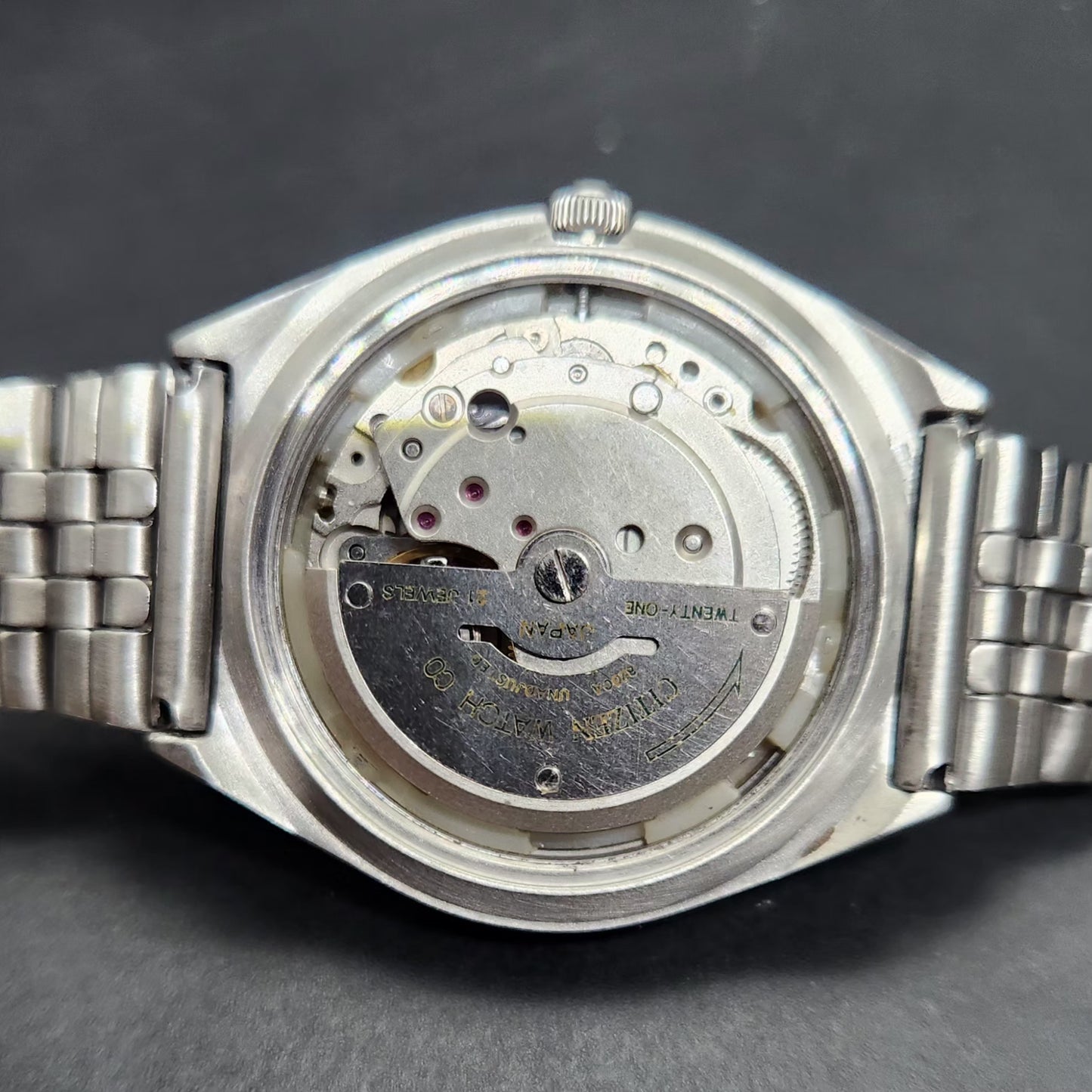 Vintage 1981 Original Citizen Automatic 8200 Gold Face 36MM case Day-Date Japanese Men's Wrist Watch CT57