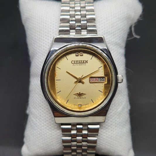 Vintage 1975 Original Citizen Automatic 8200 Gold Face 36MM case Day-Date Japanese Men's Wrist Watch CT58