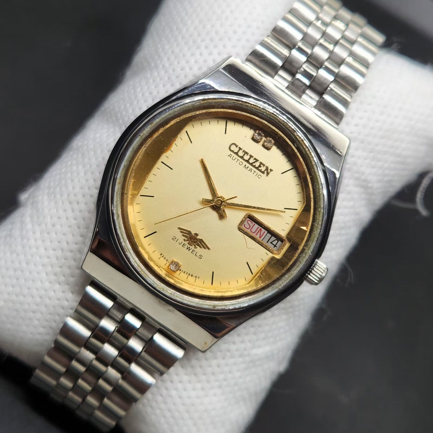 Vintage 1975 Original Citizen Automatic 8200 Gold Face 36MM case Day-Date Japanese Men's Wrist Watch CT58