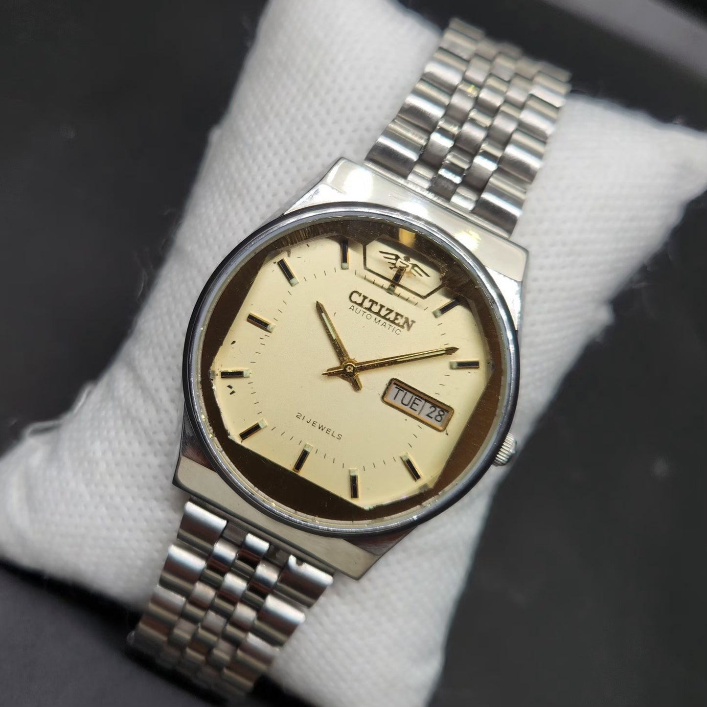 Vintage 1983 Original Citizen Automatic 8200 Gold Face 36MM case Day-Date Japanese Men's Wrist Watch CT62