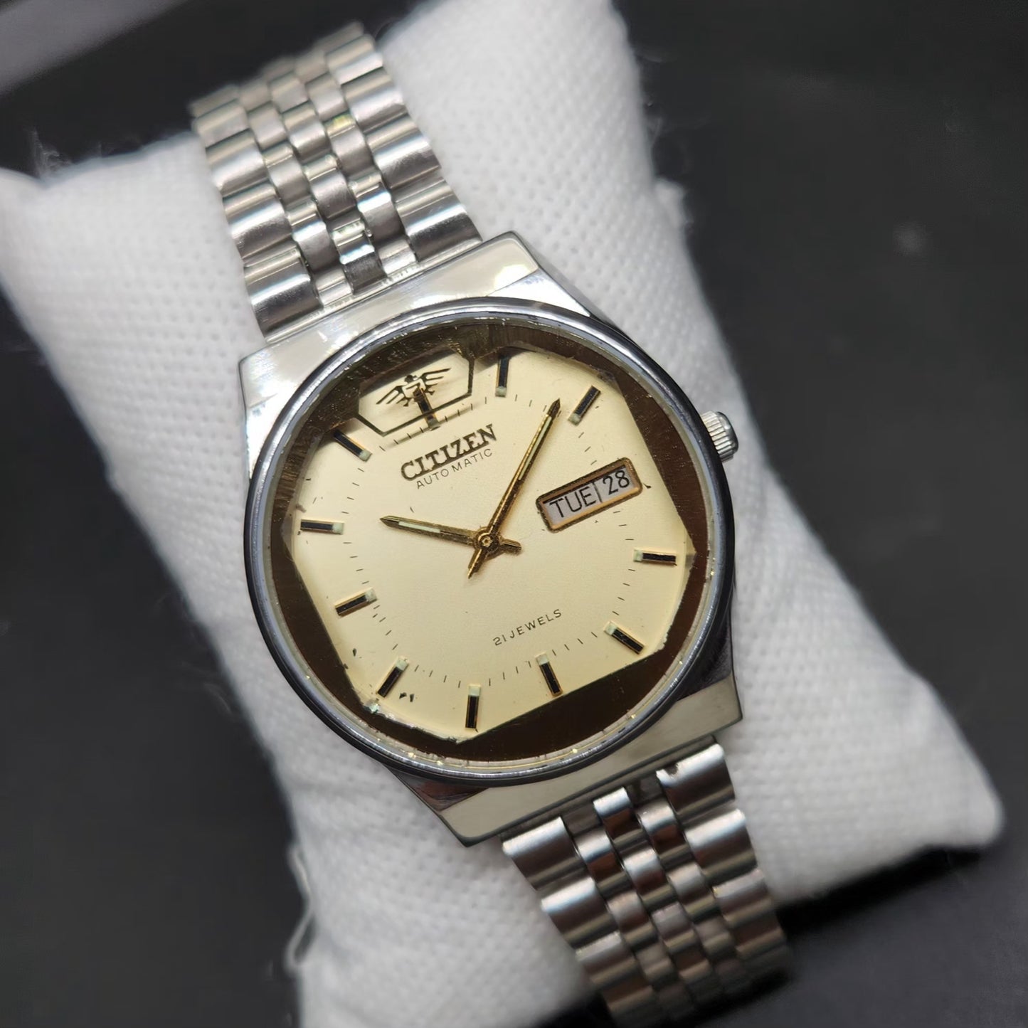 Vintage 1983 Original Citizen Automatic 8200 Gold Face 36MM case Day-Date Japanese Men's Wrist Watch CT62