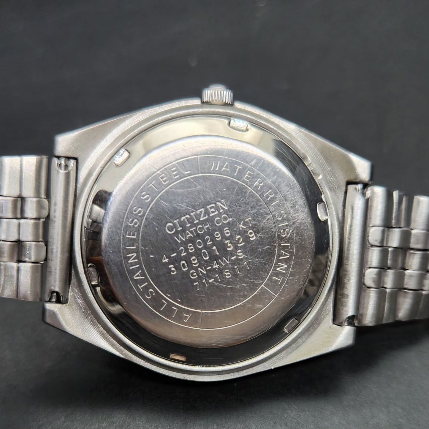 Vintage 1983 Original Citizen Automatic 8200 Gold Face 36MM case Day-Date Japanese Men's Wrist Watch CT62