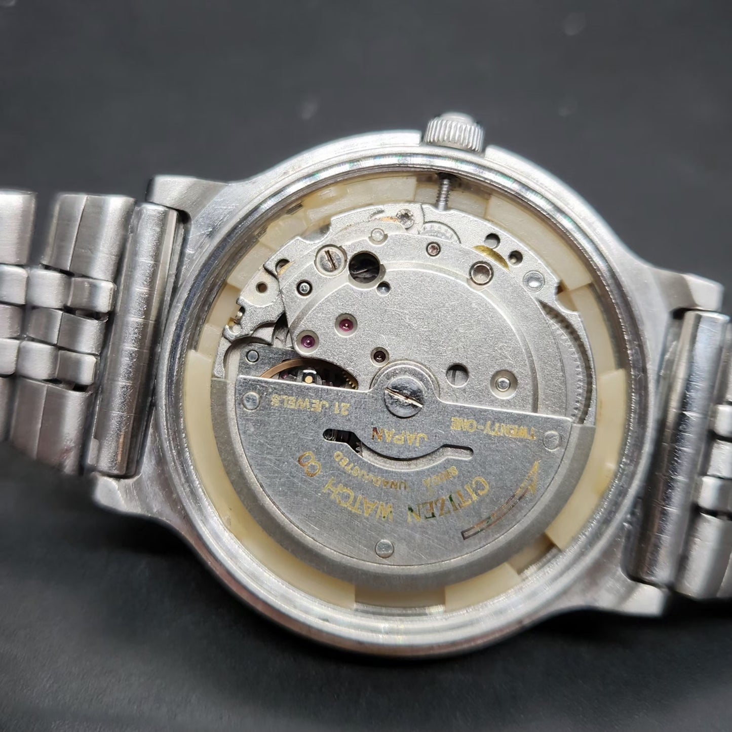 Vintage 1974 Original Citizen Automatic 8200 Silver Face 35MM case Day-Date Japanese Men's Wrist Watch CT64