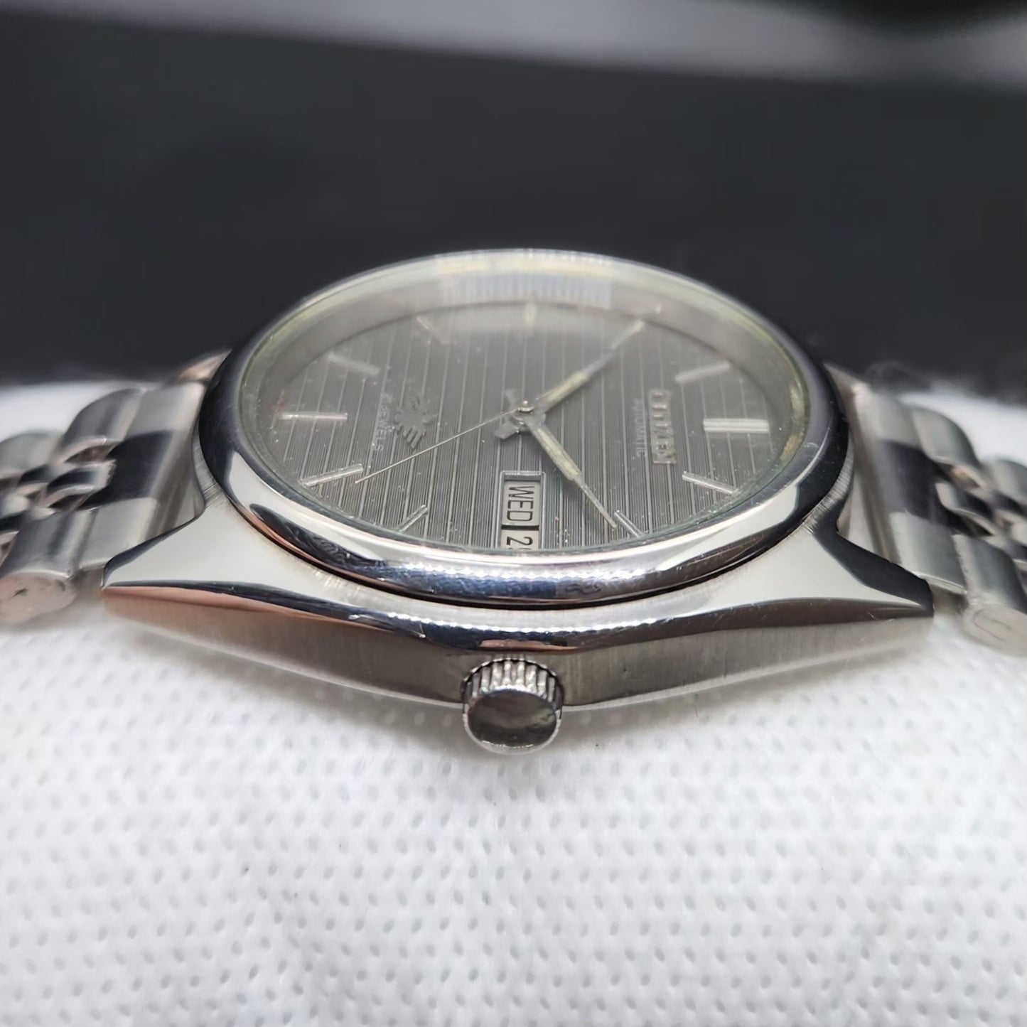 Vintage 1976 Original Citizen Automatic 8200 Grey Face 37MM case Day-Date Japanese Men's Wrist Watch CT65