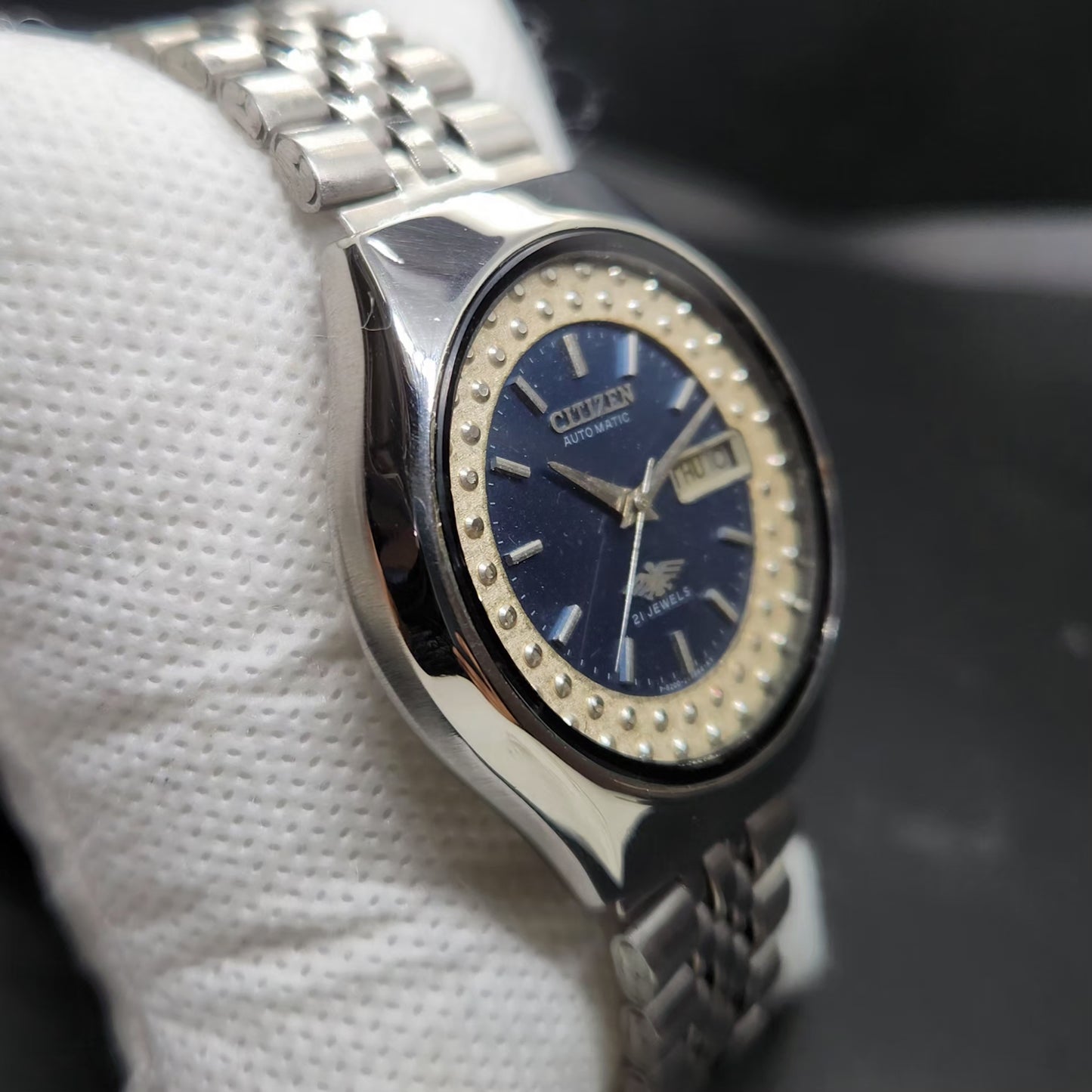 Vintage 1974 Original Citizen Automatic 8200 Blue Face 37MM case Day-Date Japanese Men's Wrist Watch CT68