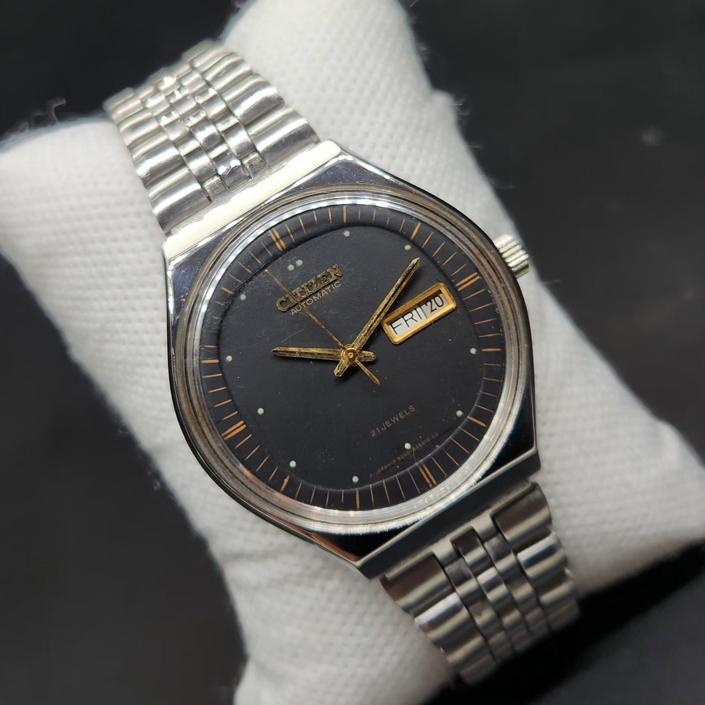 Vintage 1978 Original Citizen Automatic 8200 Black Face 37MM case Day-Date Japanese Men's Wrist Watch CT69