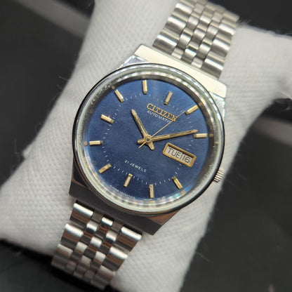 Vintage 1981 Original Citizen Automatic 8200 Blue Face 36MM case Day-Date Japanese Men's Wrist Watch CT70