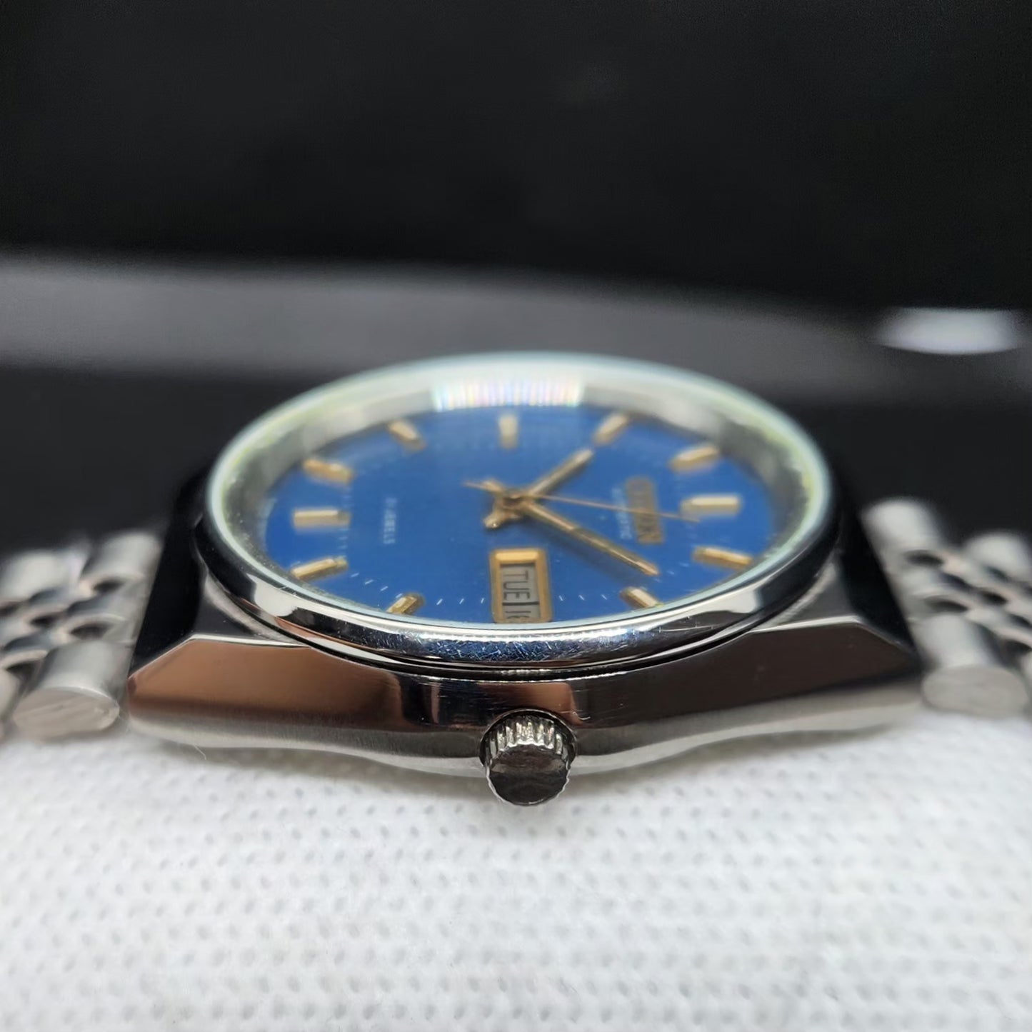 Vintage 1981 Original Citizen Automatic 8200 Blue Face 36MM case Day-Date Japanese Men's Wrist Watch CT70