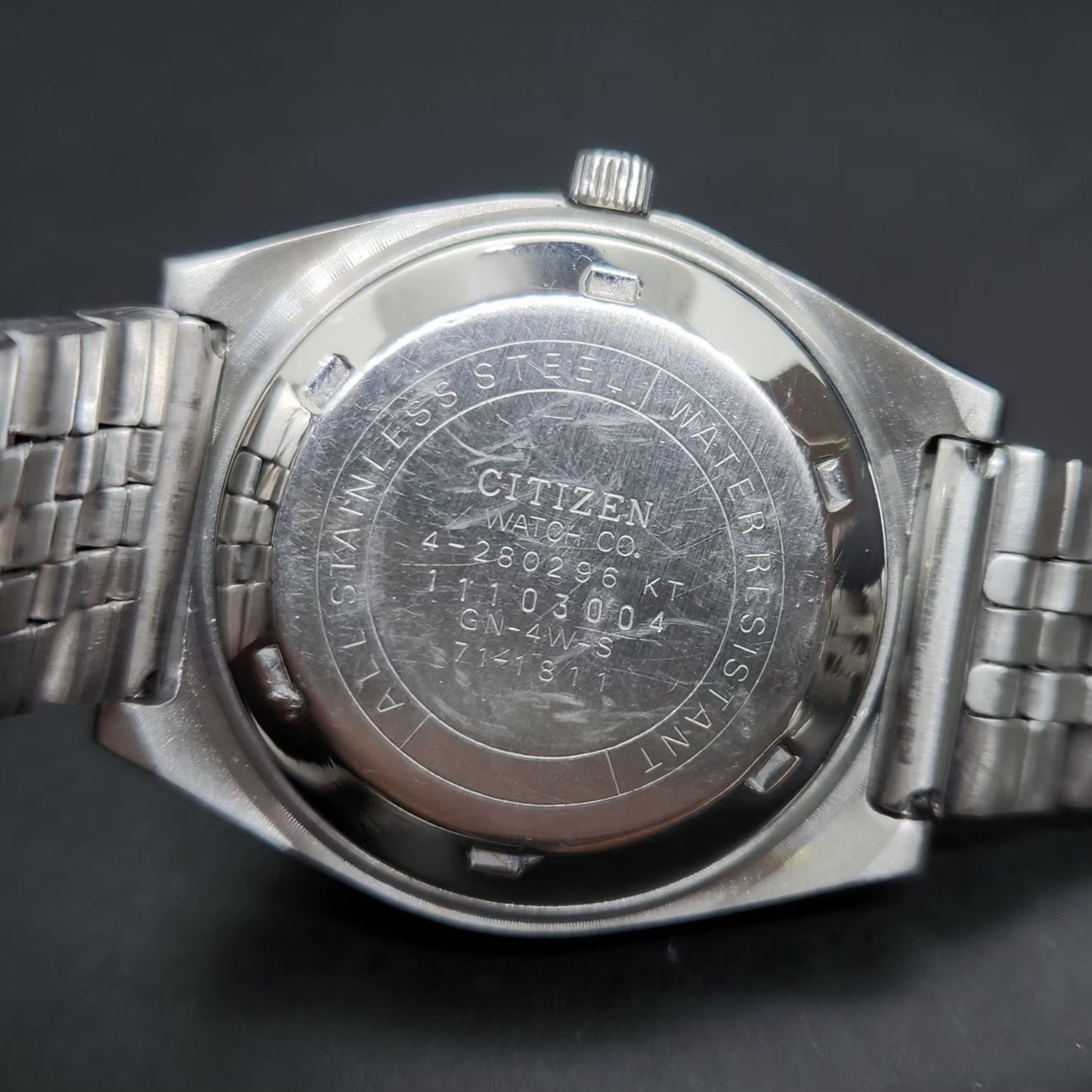 Vintage 1981 Original Citizen Automatic 8200 Blue Face 36MM case Day-Date Japanese Men's Wrist Watch CT70