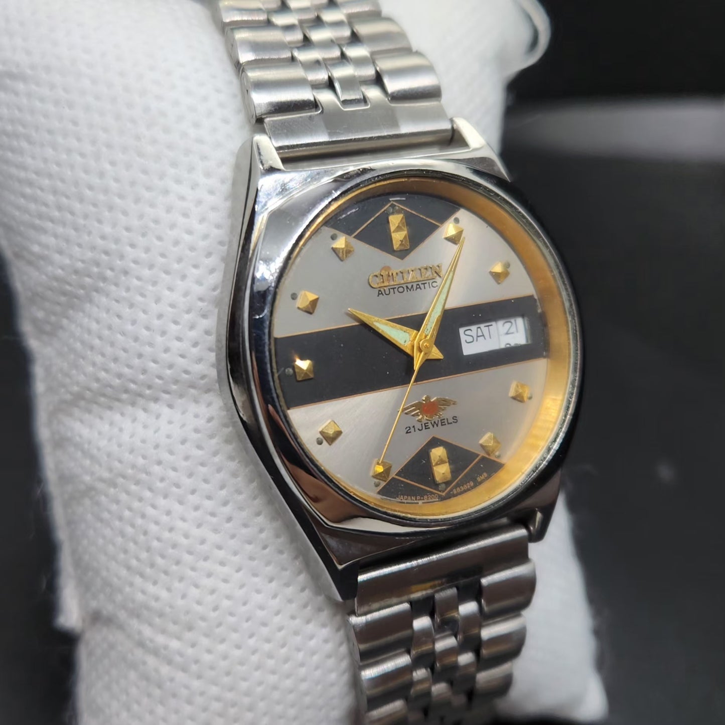 Vintage 1981 Original Citizen Automatic 8200 Gold Face 34MM case Day-Date Japanese Men's Wrist Watch CT71